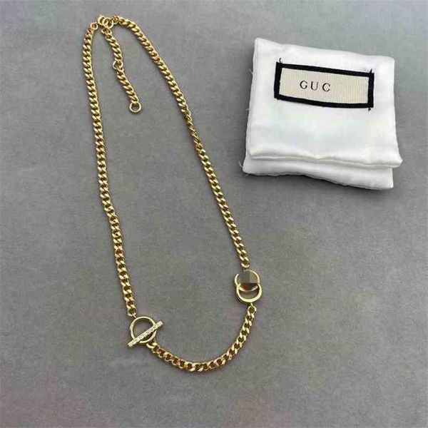 2023 designer new family gujia double letter diamond buckle hollow stitching women's net red same version necklace, Silver
2023 designer new family gujia double letter diamond buckle hollow stitching women's net red same version necklace, Silver