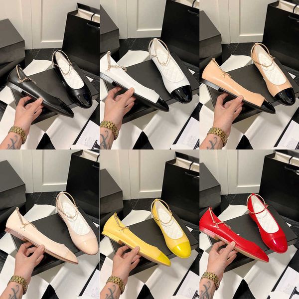 2023 designer shoes genuine leather shallow mouth chain metal buckle c color matching plaid quilted single shoes round toe flat ballet shoes, Black
2023 designer shoes genuine leather shallow mouth chain metal buckle c color matching plaid quilted single shoes round toe flat ballet shoes, Black
