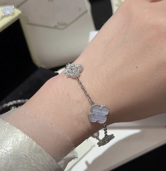 van clover bracelet luxury classic 4/four leaf clover charm bracelets designer chain silver shell bracelet for girl wedding mother' day, Golden;silver
van clover bracelet luxury classic 4/four leaf clover charm bracelets designer chain silver shell bracelet for girl wedding mother' day, Golden;silver