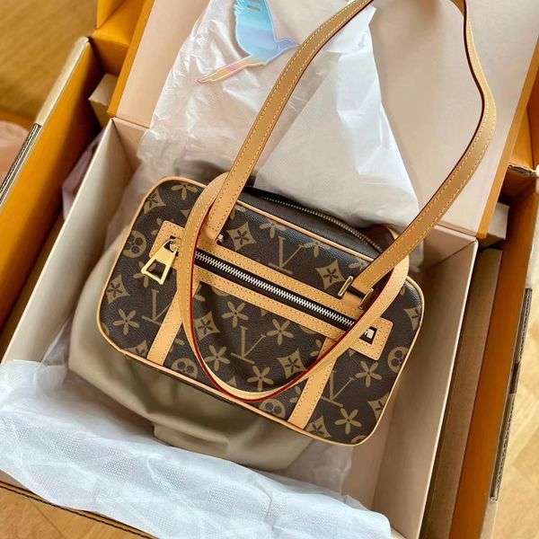 womens m46321 cite luxury tote bag men designer pochette bags brown flower genuine leather travel clutch bag shoulder lady cross body purse
womens m46321 cite luxury tote bag men designer pochette bags brown flower genuine leather travel clutch bag shoulder lady cross body purse