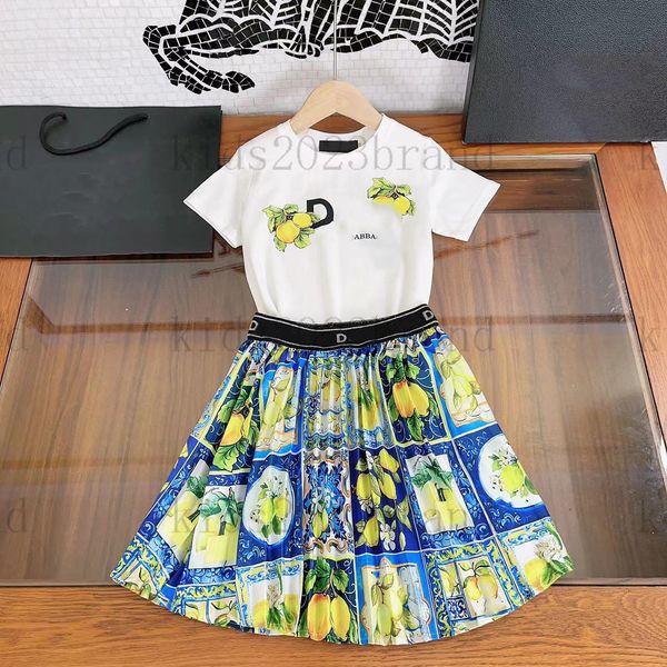 floral print girls dress sets 2023ss girls tide brand two piece skirt set college style t shirts with big skirts brand designer children ple, White
floral print girls dress sets 2023ss girls tide brand two piece skirt set college style t shirts with big skirts brand designer children ple, White