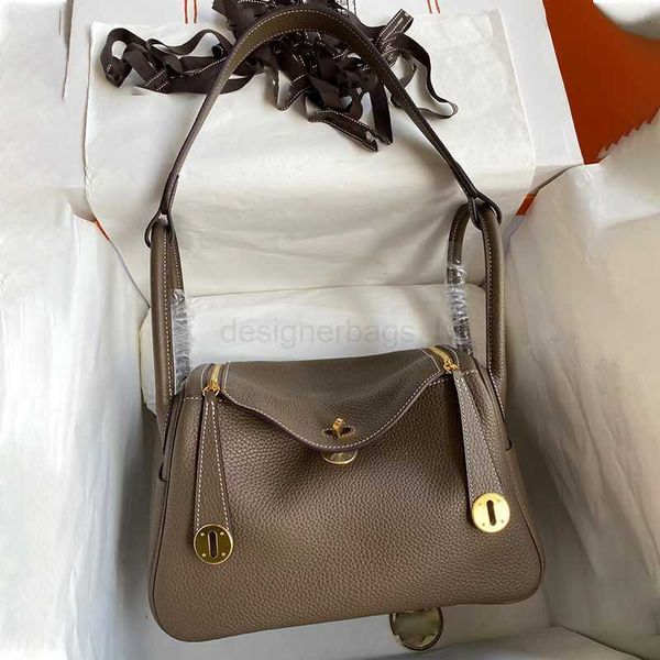 birkins kellyss bag high-end 9a r handmade one-shoulder women's bag beeswax line original tc bullskin large-capacity doctor bag luxury
birkins kellyss bag high-end 9a r handmade one-shoulder women's bag beeswax line original tc bullskin large-capacity doctor bag luxury