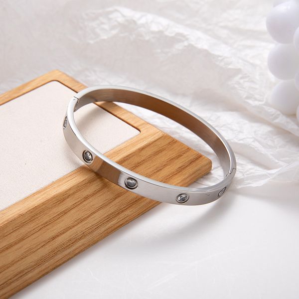 fashion shell diamond bracelet gold cuff bracelet 18k men and women gift titanium steel factory wholesale, Black
fashion shell diamond bracelet gold cuff bracelet 18k men and women gift titanium steel factory wholesale, Black