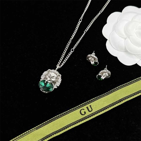 2023 designer new family/ujia crystal old three-dimensional lion head necklace double g letters silver needle earrings female light luxury i
2023 designer new family/ujia crystal old three-dimensional lion head necklace double g letters silver needle earrings female light luxury i