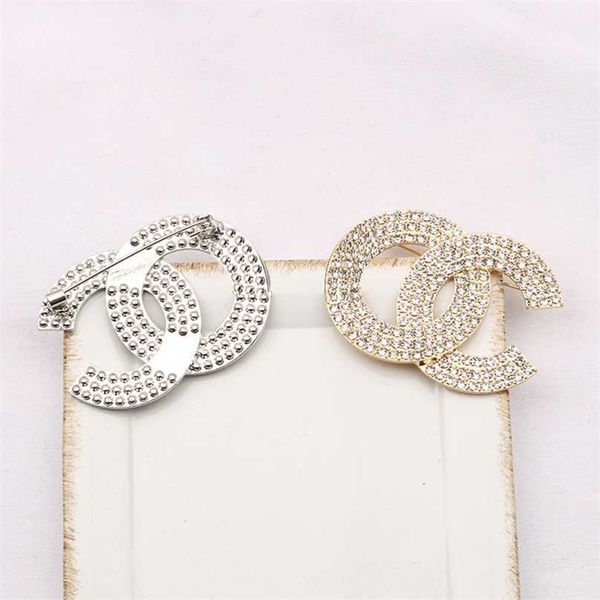 2023 designer new fashion brooch inlaid with diamond fashion elegant personality versatile temperament pin small fragrance sweater accessori, Silver
2023 designer new fashion brooch inlaid with diamond fashion elegant personality versatile temperament pin small fragrance sweater accessori, Silver