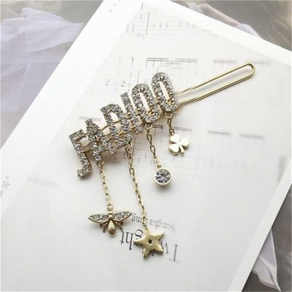 2023 designer new fashion jewelry letter diamond temperament bee star tassel fashion high-grade brooch hairpin minority hair ornament female, Golden;silver
2023 designer new fashion jewelry letter diamond temperament bee star tassel fashion high-grade brooch hairpin minority hair ornament female, Golden;silver