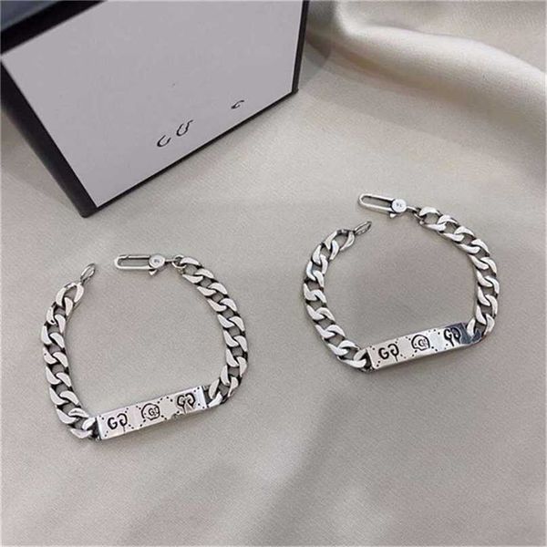2023 designer new fashion jewelry zhigu men's and women's elf couple's skull 925 silver bracelet, Black
2023 designer new fashion jewelry zhigu men's and women's elf couple's skull 925 silver bracelet, Black
