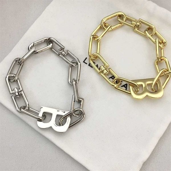 2023 designer new paris family letter b smooth thick fashion hip hop advanced feeling cool wind chain lovers bracelet, Black
2023 designer new paris family letter b smooth thick fashion hip hop advanced feeling cool wind chain lovers bracelet, Black