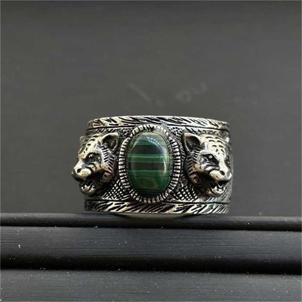 2023 designer new fashion jewelry s925 silver garden carved old pattern inlaid with resin double tiger head wide edition men's and wome
2023 designer new fashion jewelry s925 silver garden carved old pattern inlaid with resin double tiger head wide edition men's and wome
