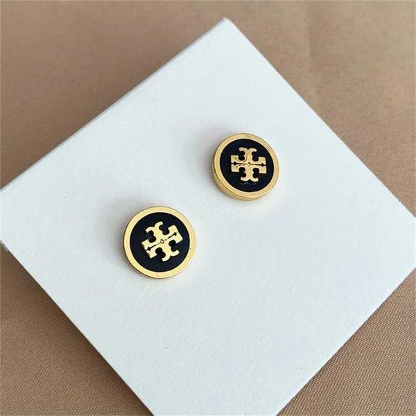 2023 designer new fashion jewelry light luxury double metal enamel colored glaze inlaid female, Golden
2023 designer new fashion jewelry light luxury double metal enamel colored glaze inlaid female, Golden