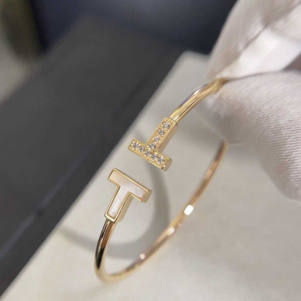 factory designer bangle ke8b benchmarkingdouble t bracelet female 925 silver rose gold full diamond white fritillaria open simple fashion st, Black
factory designer bangle ke8b benchmarkingdouble t bracelet female 925 silver rose gold full diamond white fritillaria open simple fashion st, Black