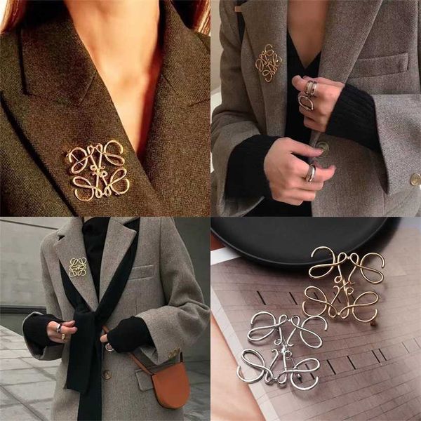 2023 designer new elegant style simple geometric brooch women's high-end temperament luxurious personality lowell suit coat pin, Silver
2023 designer new elegant style simple geometric brooch women's high-end temperament luxurious personality lowell suit coat pin, Silver