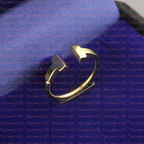 luxury plain glossy ring female couple stainless steel zirconia designer jewelry accessories wholesale with box, Silver
luxury plain glossy ring female couple stainless steel zirconia designer jewelry accessories wholesale with box, Silver