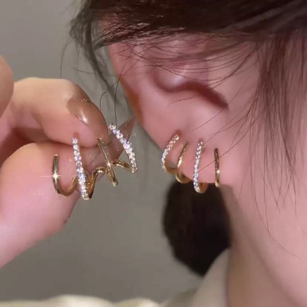 new geometry elegant stud earrings women shining cubic zirconia wedding engagement party jewelry, Golden;silver
new geometry elegant stud earrings women shining cubic zirconia wedding engagement party jewelry, Golden;silver
