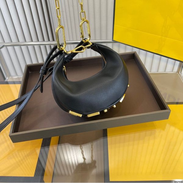 fashion chain bag designer bag underarm bag single shoulder bag alphabet bag purse crescent bag luxury cross-body tote bag internet celebrit
fashion chain bag designer bag underarm bag single shoulder bag alphabet bag purse crescent bag luxury cross-body tote bag internet celebrit