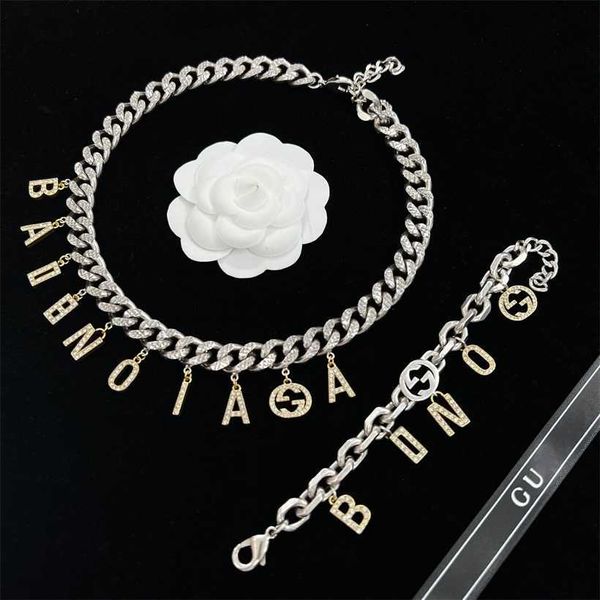 2023 designer new silver chain double g letter inlaid diamond tassel necklace bracelet female luxury cool style
2023 designer new silver chain double g letter inlaid diamond tassel necklace bracelet female luxury cool style