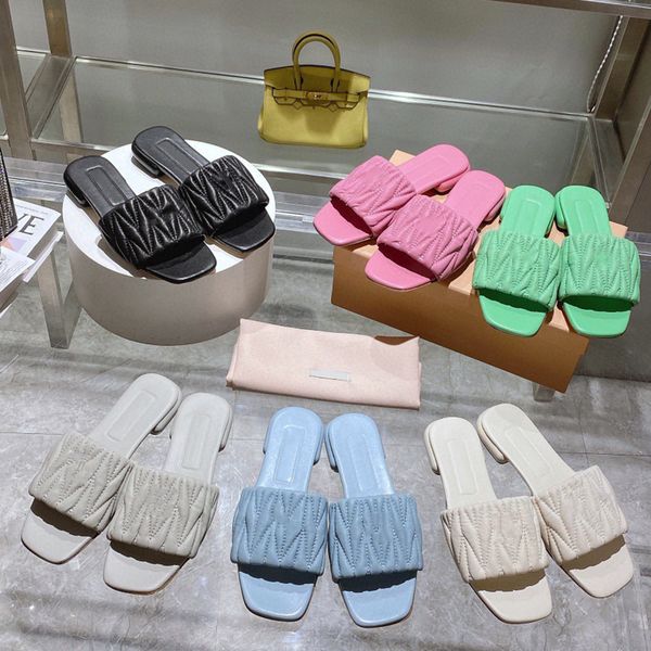 popular womens designer sandals slippers 2023s spring summer flats sandal upper with signature logo classic fashion comfortable beach sandal, Black
popular womens designer sandals slippers 2023s spring summer flats sandal upper with signature logo classic fashion comfortable beach sandal, Black