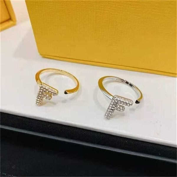2023 designer new fashion jewelry di family female net red temperament letter earrings for girlfriend, Silver
2023 designer new fashion jewelry di family female net red temperament letter earrings for girlfriend, Silver