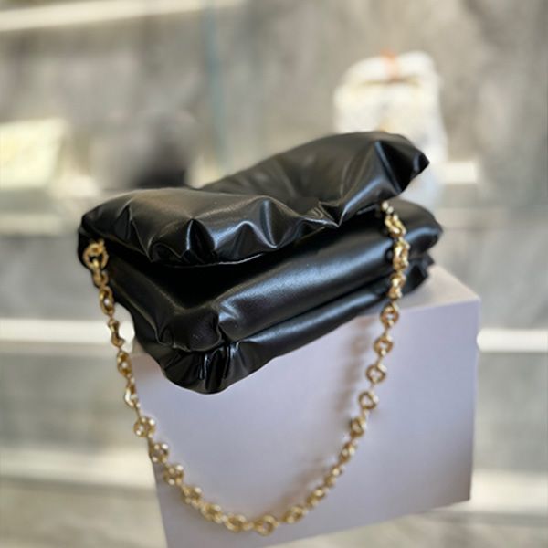 hangbags cloud chain bag fluffy cross body bags designer shoulder bags inflatable handbag women's portable messenger black chains purse
hangbags cloud chain bag fluffy cross body bags designer shoulder bags inflatable handbag women's portable messenger black chains purse