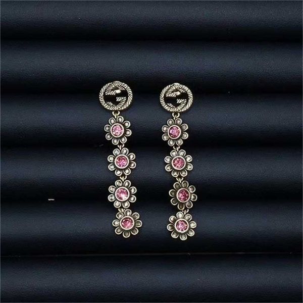 2023 designer new fashion jewelry zircon letter fashion earrings, Silver