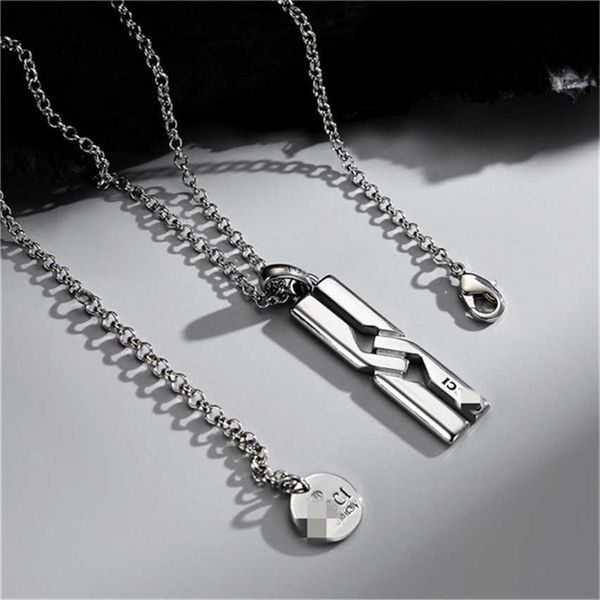2023 designer new fashion jewelry gujia s925 silver double rectangular necklace, personalized fashion pendant, men's and women's p
2023 designer new fashion jewelry gujia s925 silver double rectangular necklace, personalized fashion pendant, men's and women's p