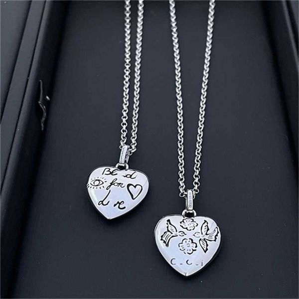 2023 designer new fashion jewelry gujia 925 silver fearless flower eyes old carved love pendant same necklace for men and women
2023 designer new fashion jewelry gujia 925 silver fearless flower eyes old carved love pendant same necklace for men and women