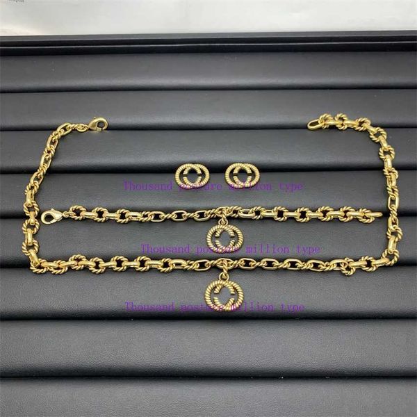2023 designer new gujia new letter simple sweater chain bracelet earrings female personality trend jewelry, Silver
2023 designer new gujia new letter simple sweater chain bracelet earrings female personality trend jewelry, Silver