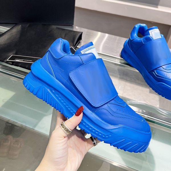 shoes casual designer men runner trainer thick sole low platform greca odissae light mountaineering sneaker classics leather rubber sneakers
shoes casual designer men runner trainer thick sole low platform greca odissae light mountaineering sneaker classics leather rubber sneakers