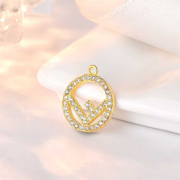 2023 designer new fashion versatile fenjia pendant pure copper plated 18k gold f letter diamond accessories diy jewelry bracelet necklace ea, Gray
2023 designer new fashion versatile fenjia pendant pure copper plated 18k gold f letter diamond accessories diy jewelry bracelet necklace ea, Gray