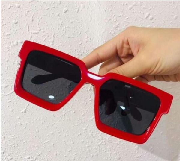 2023 designer sunglasses classic eyeglasses goggle outdoor beach sun glasses for man woman mix color optional triangular signature black sun, White;black
2023 designer sunglasses classic eyeglasses goggle outdoor beach sun glasses for man woman mix color optional triangular signature black sun, White;black