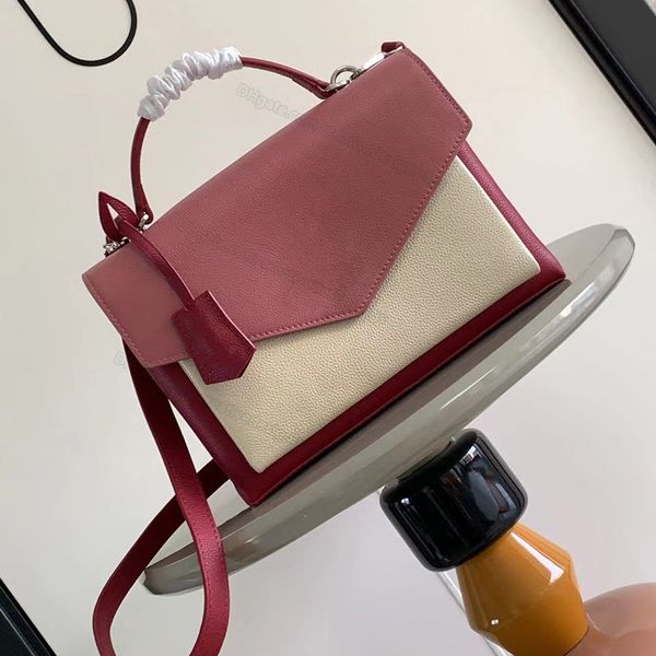 10a l bag shoulder bag mylock me handbag pochette school crossbody handbag two tone matching stereoscopic shape multifunctional steering loc
10a l bag shoulder bag mylock me handbag pochette school crossbody handbag two tone matching stereoscopic shape multifunctional steering loc
