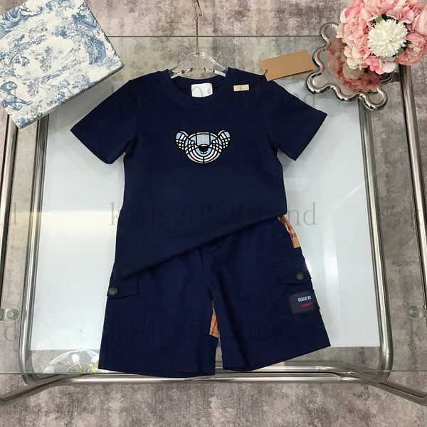 high end boys shorts sets brand designer kids sports sets 2023ss summer children tracksuits soft t shirts with paneled denim shorts fashion, White
high end boys shorts sets brand designer kids sports sets 2023ss summer children tracksuits soft t shirts with paneled denim shorts fashion, White