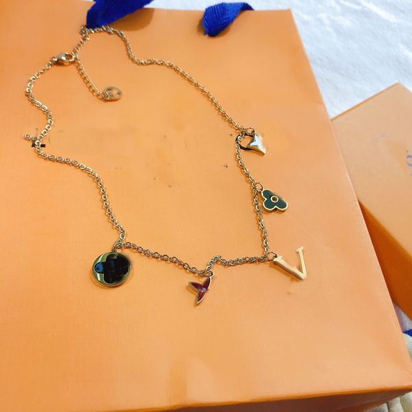 luxury design flower necklace 18k gold plated stainless steel necklaces choker chain letter pendant fashion womens wedding jewelry accessori, Silver
luxury design flower necklace 18k gold plated stainless steel necklaces choker chain letter pendant fashion womens wedding jewelry accessori, Silver
