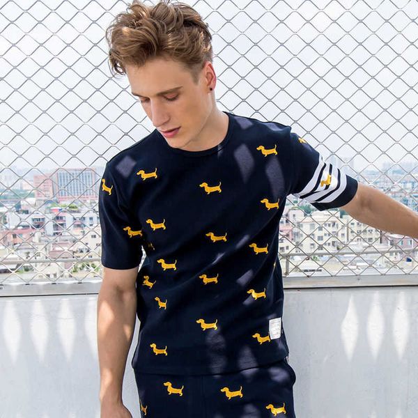 puppy embroidery new summer dress bonzero short sleeve round neck men's t-shirt fashion personality trendy brand, Black;brown
puppy embroidery new summer dress bonzero short sleeve round neck men's t-shirt fashion personality trendy brand, Black;brown