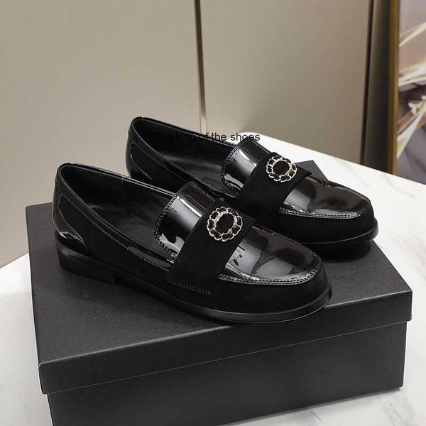 small fragrant wind le fu shoes female british single shoes leather 2022 new thick bottom black females shoess
small fragrant wind le fu shoes female british single shoes leather 2022 new thick bottom black females shoess
