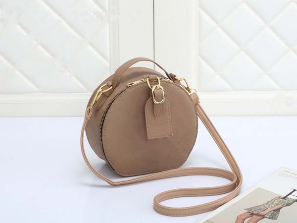 shoulder bags texture fashionable messenger small round bag female spring retro handbag bagshoulderwallet handbag
shoulder bags texture fashionable messenger small round bag female spring retro handbag bagshoulderwallet handbag