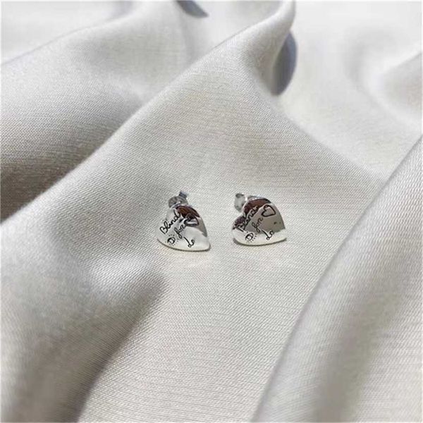 2023 designer new fashion jewelry gujia s925 silver love fearless round love cat face five pointed star ear small fresh nails used earrings, Golden
2023 designer new fashion jewelry gujia s925 silver love fearless round love cat face five pointed star ear small fresh nails used earrings, Golden