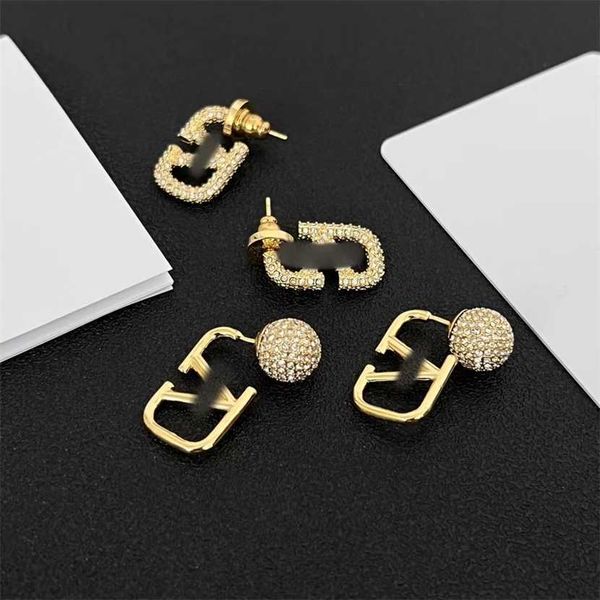 2023 designer huaxx tianjia new ab full diamond brass material small and simple ins style elegant lady earstuds earrings girl, Golden
2023 designer huaxx tianjia new ab full diamond brass material small and simple ins style elegant lady earstuds earrings girl, Golden