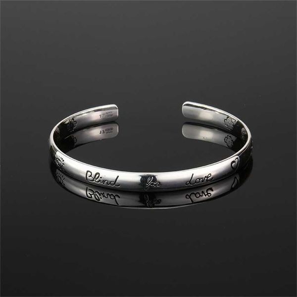 2023 designer new jewelry double bracelet love fearless flower and bird eye pattern fashion wide narrow version couple bracelet for girlfrie, Black
2023 designer new jewelry double bracelet love fearless flower and bird eye pattern fashion wide narrow version couple bracelet for girlfrie, Black