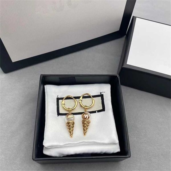 2023 designer new jewelry pearl earrings women's doubles classic simple ice cream shape side long earrings temperament versatile, Golden
2023 designer new jewelry pearl earrings women's doubles classic simple ice cream shape side long earrings temperament versatile, Golden