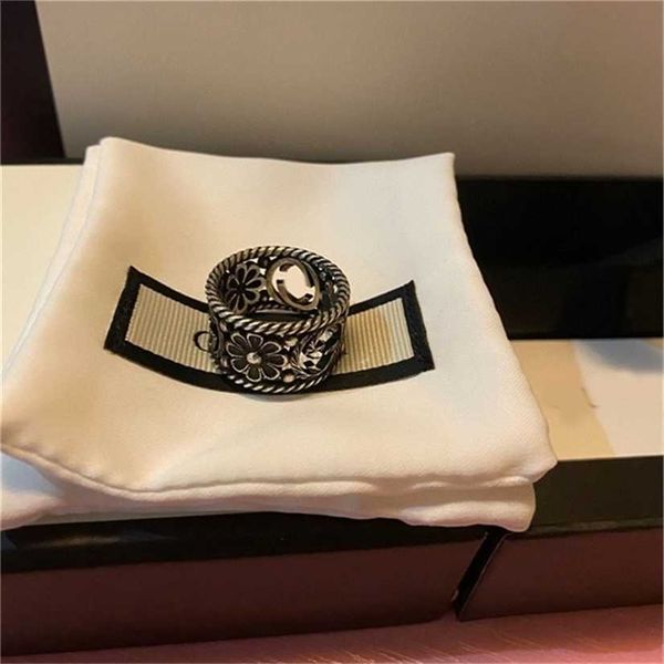 2023 designer new fashion jewelry gujia double ring used for men and women. double daisy pair rings are complete in style, Silver
2023 designer new fashion jewelry gujia double ring used for men and women. double daisy pair rings are complete in style, Silver