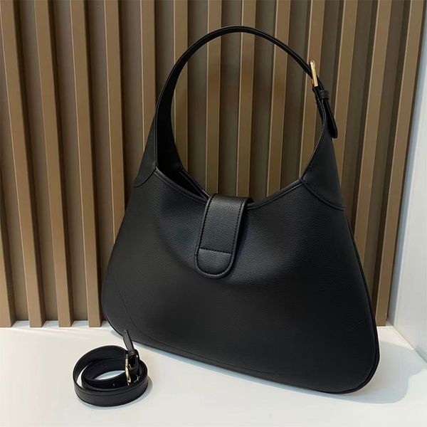 catwalk vintage solid color hardware letter buckle leather shoulder bag women's new fashion luxury large capacity multifunctional under
catwalk vintage solid color hardware letter buckle leather shoulder bag women's new fashion luxury large capacity multifunctional under