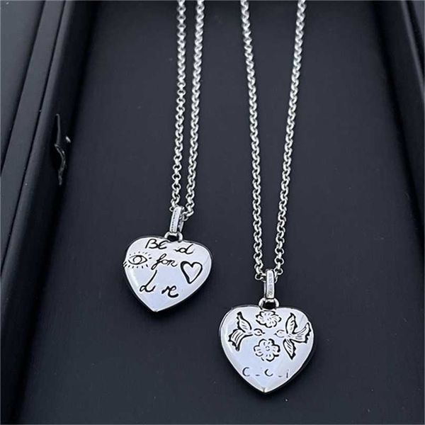2023 designer new fashion jewelry gujia 925 silver fearless flower eyes old carved love pendant same necklace for men and women
2023 designer new fashion jewelry gujia 925 silver fearless flower eyes old carved love pendant same necklace for men and women