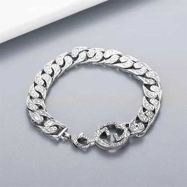 2023 designer new tiktok double g bracelet makes old wind net temperament all match lovers red and jitter., Black
2023 designer new tiktok double g bracelet makes old wind net temperament all match lovers red and jitter., Black
