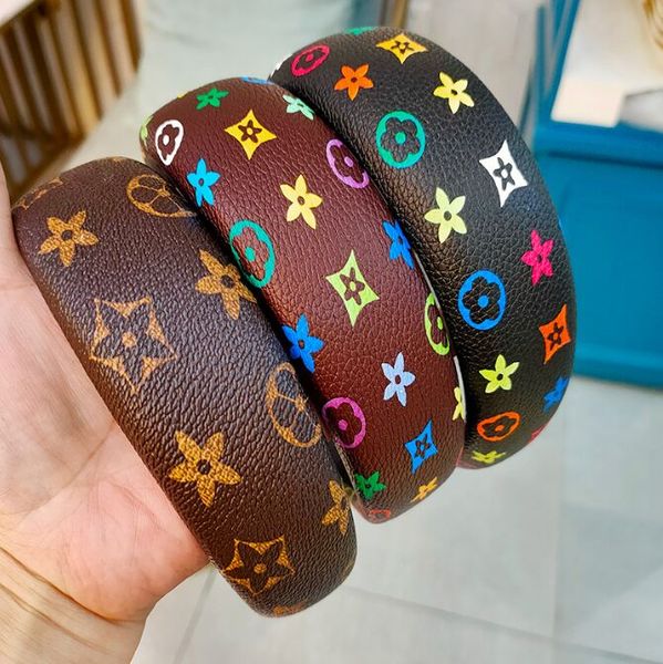 retro temperament hair hoop 2023 leather headband print plaid wide edge head hoop hair accessories simple face wash pressure hair accessorie, Black;brown
retro temperament hair hoop 2023 leather headband print plaid wide edge head hoop hair accessories simple face wash pressure hair accessorie, Black;brown