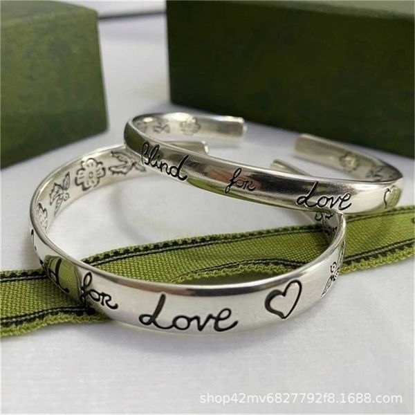 2023 designer new fashion jewelry fearless bracelet flower old wide narrow version male and female lovers, Black
2023 designer new fashion jewelry fearless bracelet flower old wide narrow version male and female lovers, Black