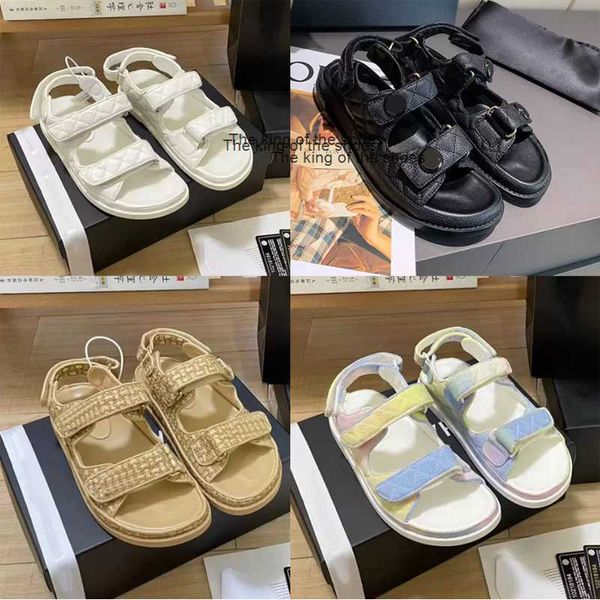 slippers2023 summer outdoor womens luxury sandals leather slippers new style fisherman sandal designer weave shoe sole slipper classic hound, Black
slippers2023 summer outdoor womens luxury sandals leather slippers new style fisherman sandal designer weave shoe sole slipper classic hound, Black