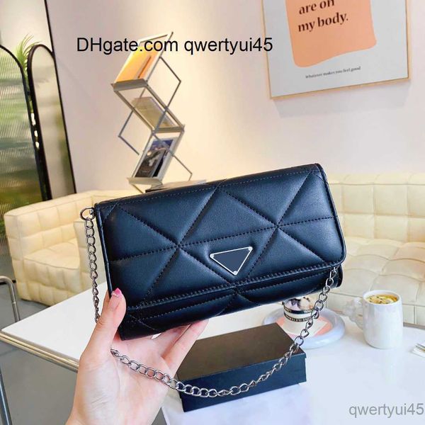 qwertyui45 high-quality women's fashion chain small square bag leisure fashion ringer diagonal span shoulder bag portable clutch bag 03
qwertyui45 high-quality women's fashion chain small square bag leisure fashion ringer diagonal span shoulder bag portable clutch bag 03