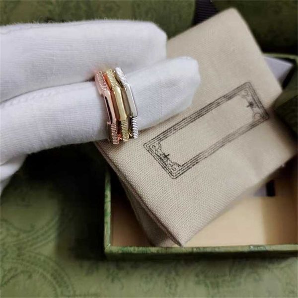 2023 designer new jewelry silver double mirror stripe overlapped ring valentine's day gift
2023 designer new jewelry silver double mirror stripe overlapped ring valentine's day gift