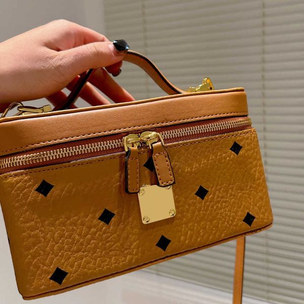 toiletry bag cosmetic bags cases makeup women designer bag toiletrys toiletry pouch womens fashionable classic versatile designers handbag
toiletry bag cosmetic bags cases makeup women designer bag toiletrys toiletry pouch womens fashionable classic versatile designers handbag